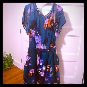 Beautiful floral dress with pockets